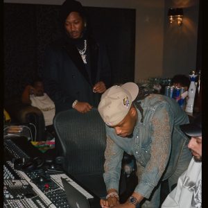 Metro Boomin Instagram - AOTY loading… 🔋🔋🔋