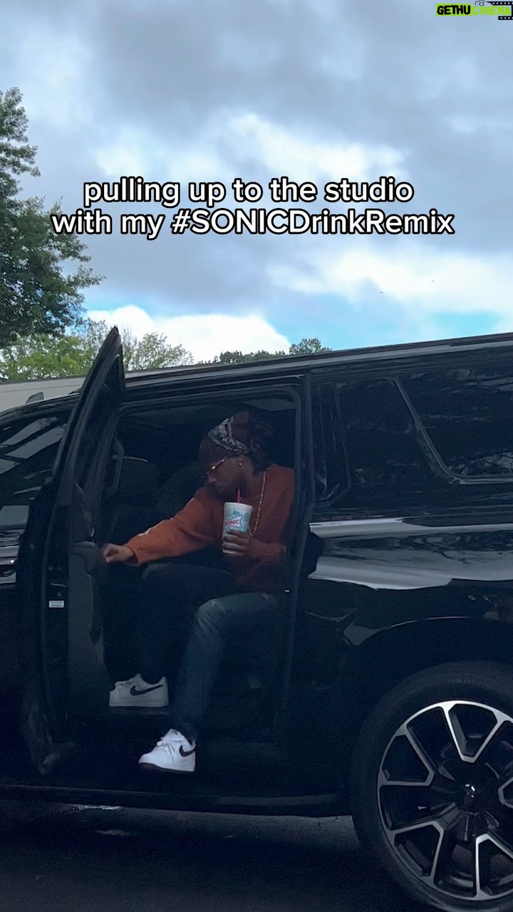 Metro Boomin Instagram - #ad Young Metro 3 times, 3 flavors ‼️ Keepin’ it light and sweet with my #SONICDrinkRemix 🤝🏾🥤 #SONICPartner @sonicdrivein