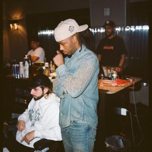 Metro Boomin Instagram - AOTY loading… 🔋🔋🔋