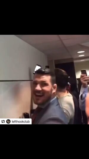 Michael Bisping Instagram - Had an eventful pee at Madison square garden 😂 gotta love the ufc fans!