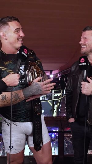 Michael Bisping Instagram - “He’s ranked No.1... You’re only No.4” 😂

@tomaspinallofficial shares a hilarious story about his little boy’s final message to him before jetting off to NYC ✈️

#UFC #MMA #NYC #MSG #UFC295 #Bisping #TomAspinall