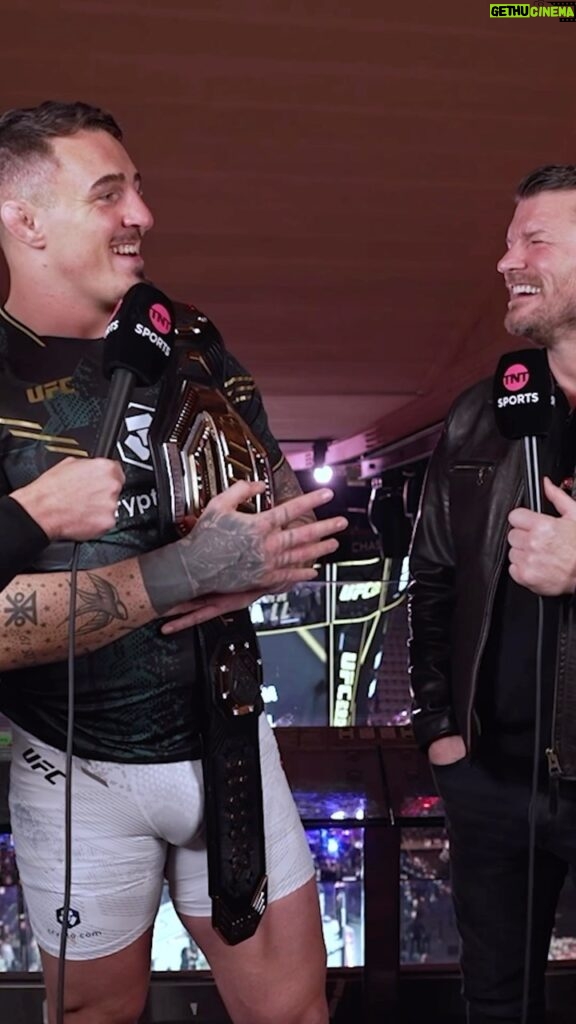 Michael Bisping Instagram - “He’s ranked No.1... You’re only No.4” 😂 @tomaspinallofficial shares a hilarious story about his little boy’s final message to him before jetting off to NYC ✈️ #UFC #MMA #NYC #MSG #UFC295 #Bisping #TomAspinall