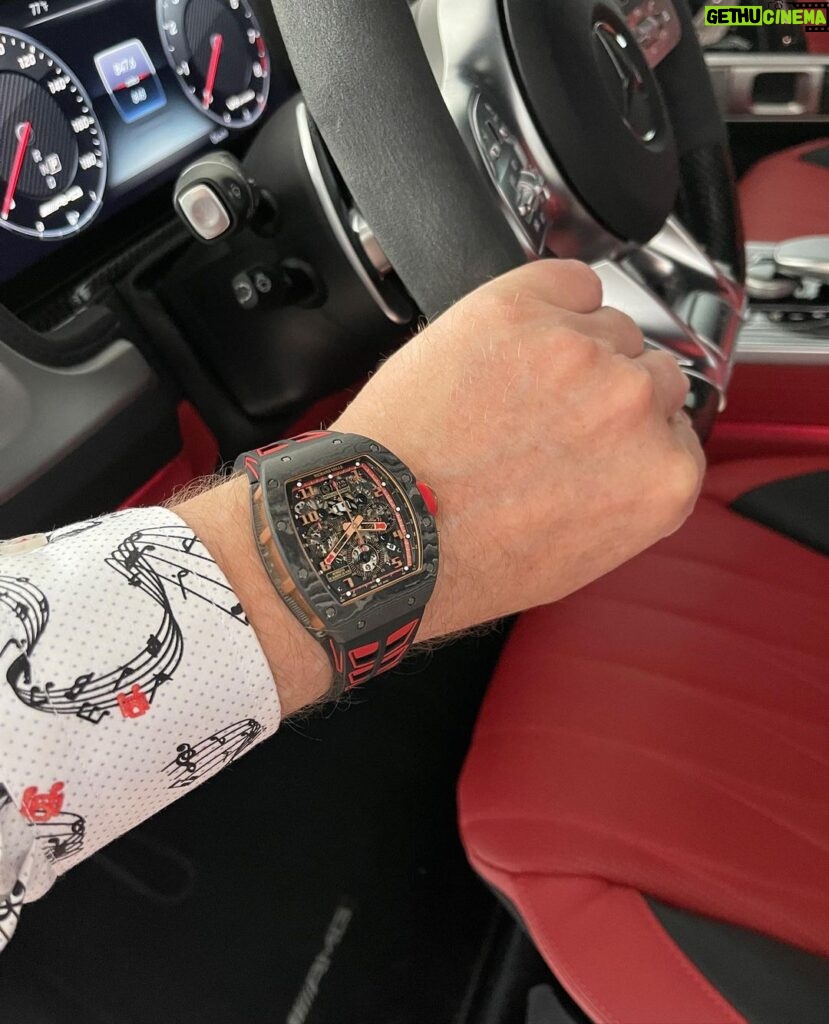 Michael Blakey Instagram - Timepiece Thursday ! Rate this on a scale of 1 to 10 Thank you @wristaficionado for making this amazing Richard Mille RM11 Lotus Edition match my #mercedesbenz #AMG #GWagon so perfectly and thanks @mercedesbenzofencino for getting me this amazing car, it puts a huge smile on my face every time I drive it … ~~~~~~~~~~ In it to win it ! ~~~~~~~~~~ Beverly Hills, California