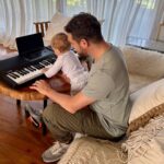 Michael Bublé Instagram - It’s amazing how someday someone comes into your life, and you can’t imagine how you ever lived without them. Happy 1st birthday Cielito ❤️ - Es increíble cómo alguien entra en tu vida un día, y no puedes imaginar cómo viviste sin ellos. Feliz primer cumpleaños, Cielito ❤️