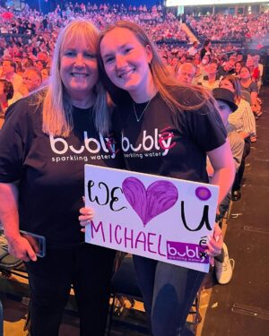Michael Bublé Instagram - This is your sign to see a Bublé show. #MBHighertour