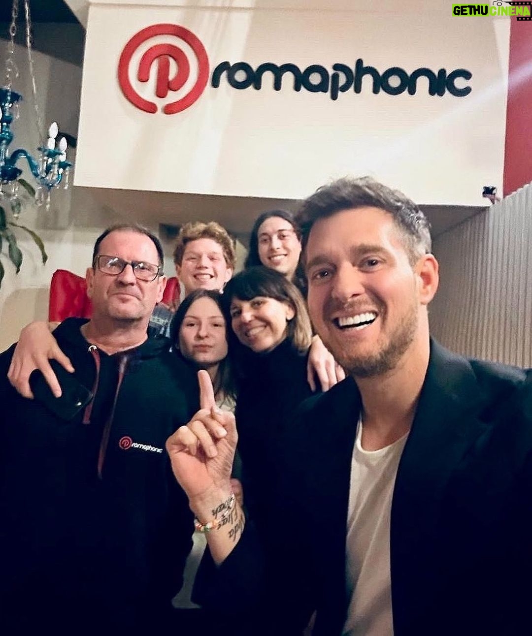 Michael Bublé Instagram - The week turned out to be unexpectedly amazing! I’m not allowed to share the news yet but keeping it to myself is going to be insanely difficult!!! 😣