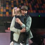 Michael Bublé Instagram - Will stop for hugs 💕 #MBHigherTour