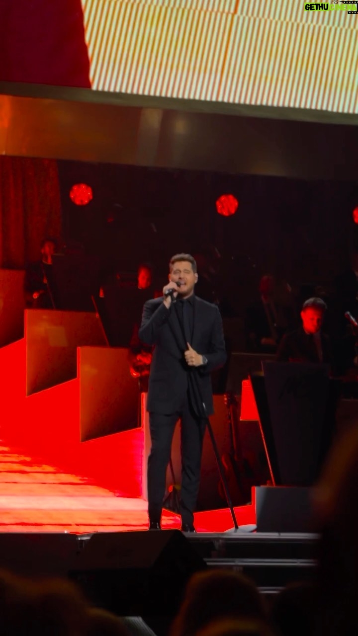 Michael Bublé Instagram - All choreography courtesy of yours truly. #MBHigherTour
