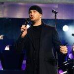 Michael Bublé Instagram - Soundcheck fit is making me think that I should start my own line of Bublé Beanies 🤷🏻‍♂️ #MBHigherTour