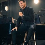 Michael Bublé Instagram - I do my best standup, sitting down. Come for the music, stay for the #dadjokes 😎