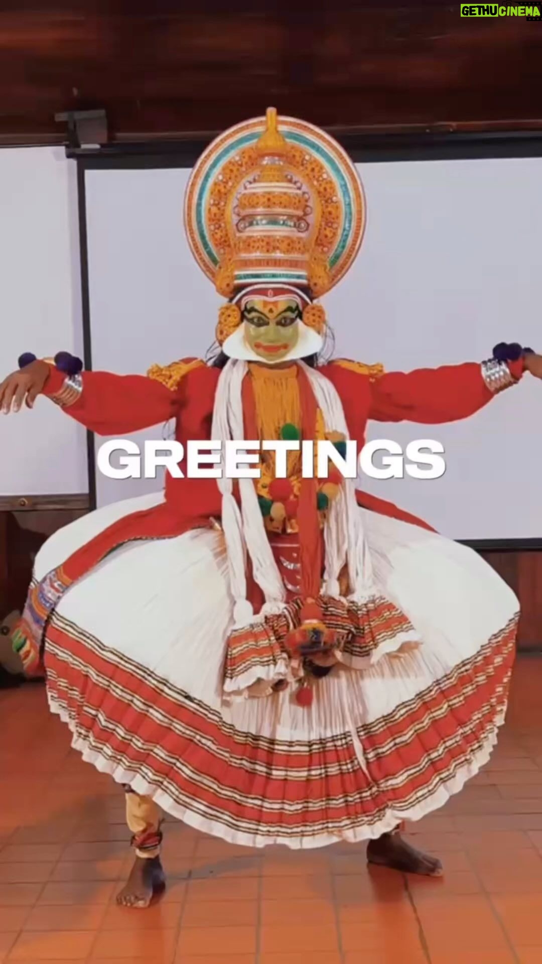 Michael Douglas Instagram - Greetings from 🇮🇳! Wishing you all a happy holiday and a #happynewyear! Love, The Douglas Family