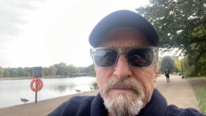 Michael Douglas Instagram - Good morning to all of you! England is looking absolutely beautiful on this Monday morning in Hyde Park. Wishing you all a great week ahead. Please take care of yourself, stay safe, and kick ass! MD