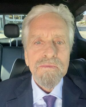 Michael Douglas Instagram - On our way to the 2021 Emmy’s with my beautiful wife @catherinezetajones ❤️#Emmys #TheKominskyMethod