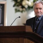 Michael Douglas Instagram - #TBT A Behind The Scenes look at the final season of #TheKominskyMethod! I hope you all have enjoyed the third and final season. What was your favorite episode?