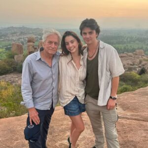 Michael Douglas Instagram - Happy TGIF from 🇮🇳! The family and I wish you all a great final weekend of the year!