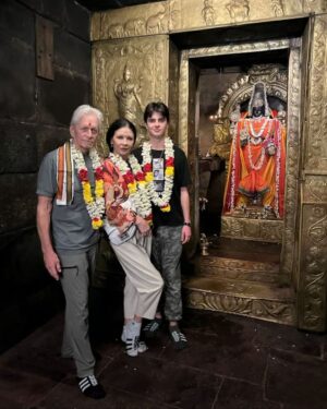 Michael Douglas Instagram - Sightseeing 🇮🇳 with the best @catherinezetajones @dylan__douglas #India