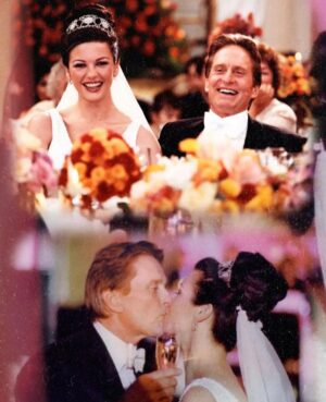 Michael Douglas Instagram - Happy Anniversary to my darling Catherine! I love you so much @catherinezetajones ❤️ #22years