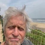 Michael Douglas Instagram - Here we are on the Bay of Bengal. It’s just an extraordinary country, 🇮🇳, especially, enjoying the south, never been down here before, and just magical people, and just a wonderful time. Getting a little lunch here with the fam. We’re all having just a great time. Wishing everybody out there a wonderful holidays, and a happy, #happynewyear! MD