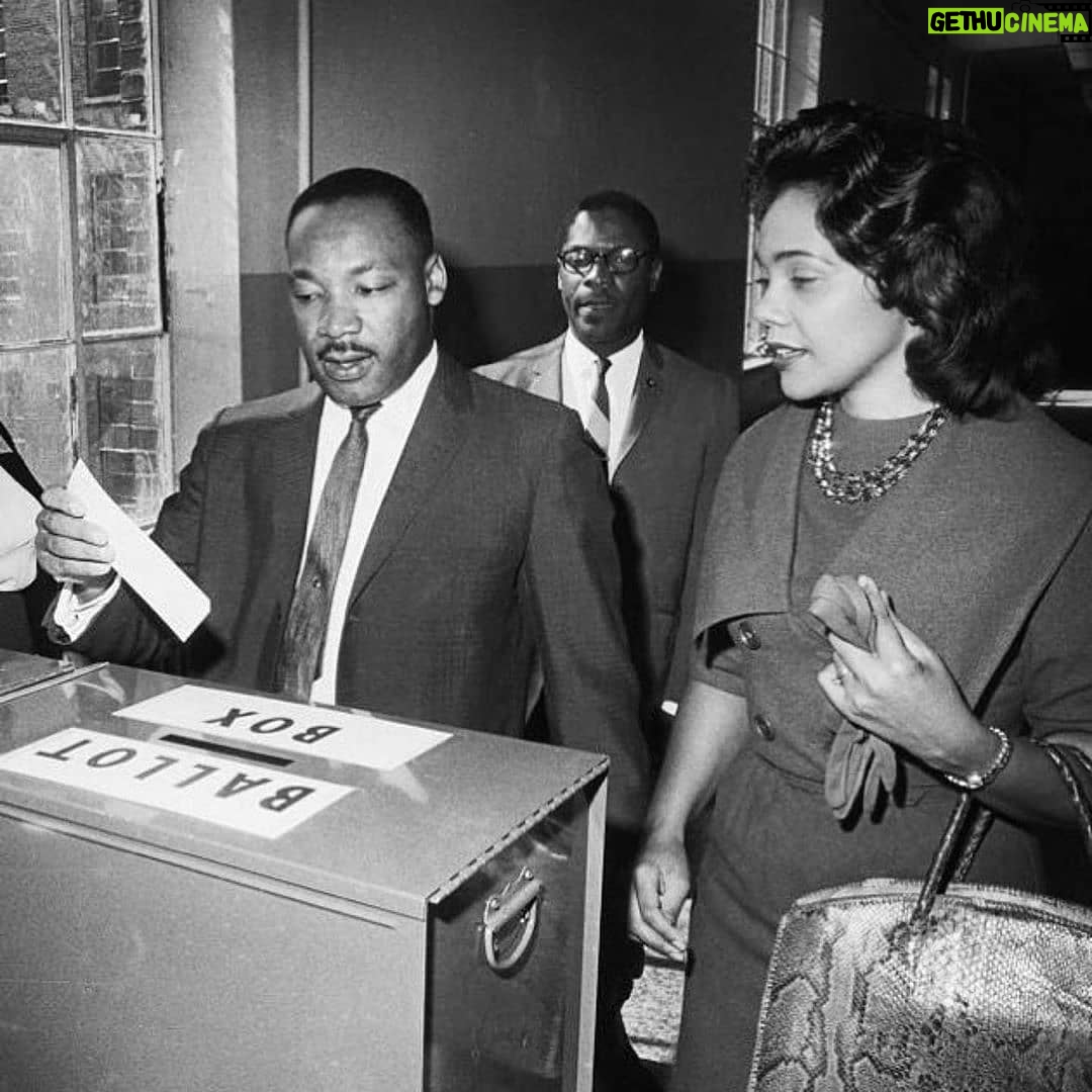 Michael Ealy Instagram - The fight began a long time ago. It will continue with or without you. Today you can do your part and fight for your future. Don't sit out. Get up!! #Fight #vote2020