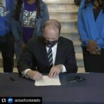 Michael Ealy Instagram - THIS IS HUGE. #Repost @acluofcolorado • • • • • • BREAKING: @govofco has signed #SB217 into law. The state of Colorado becomes one of the first states in country to end qualified immunity as part of this historic comprehensive police accountability bill. This law emerged from the power of protest and a community that demanded change, from the boldness of Black and Brown leaders at the legislature, and willingness on both sides of the aisle to trust and listen to our Black and Brown leaders.
