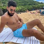 Michael Evans Behling Instagram - Beach bod Waimea Beach