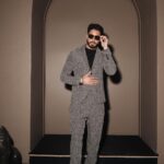 Michael Evans Behling Instagram - Giorgio Armani ‘24 Fall/Winter Men’s Fashion Show 🤎🤍 Milan, Italy
