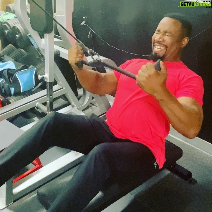 Michael Jai White Instagram - Me and my training partner @joshlbarnett starting the week off right! #workout #mma #mmatraining