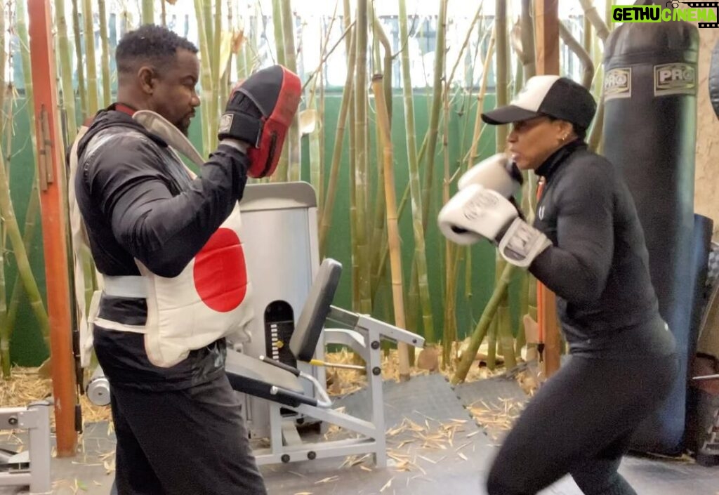 Michael Jai White Instagram - I trained my wife @iamgillianwhite to hit like a savage! This is a flashback from years ago. She hits waaay better and hits harder now! YOU DON’T “PLAY” FIGHTING! #fight #mma #martialarts #karate #boxing