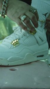Michael Jordan Instagram - A quick stop at Popular Jewelry in the new AJ4 ‘White & Gold’🌟 Link in bio to shop.