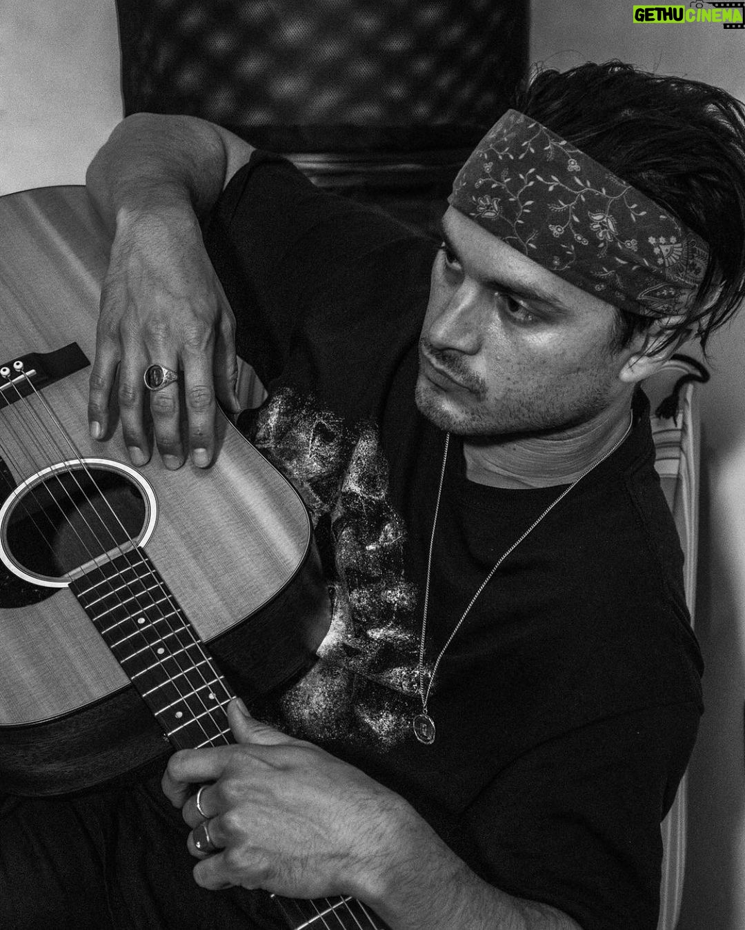 Michael Malarkey - 41.6K Likes - it ain’t easy being greasy