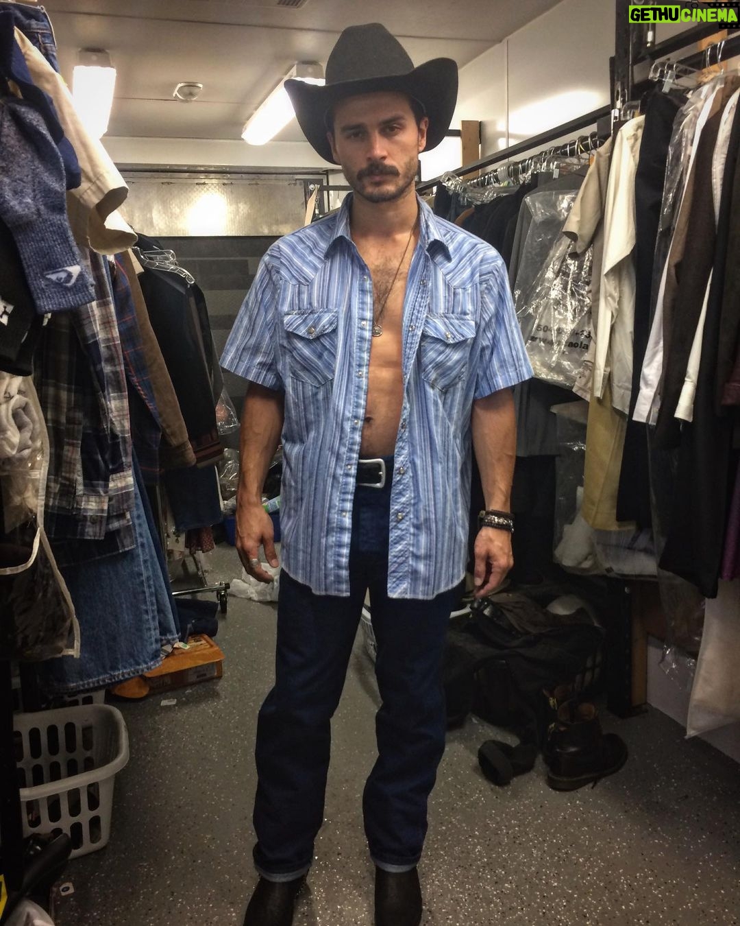 Michael Malarkey - 53.1K Likes - listens to waylon once