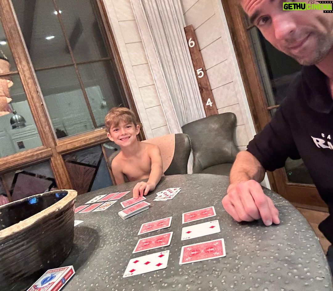 Michael Phelps Instagram - How it started… how it ended…. @boomerrphelps is a future card shark 🤪