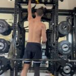 Michael Phelps Instagram - Working on grip strength and some shoulder health…cups? They’re just a part of the process💪💪😁😁