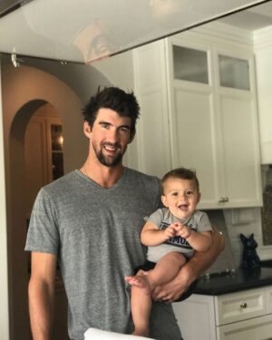 Michael Phelps Instagram - 7 years old?!?🤪 
Happy birthday @boomerrphelps ! 🎂