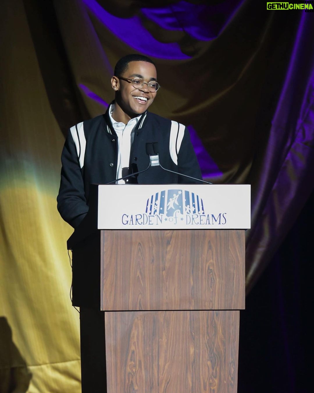 Michael Rainey Jr. Instagram - It was such an honor to be involved with yesterday’s @gardenofdreams Talent Show. These kids are facing issues like serious medical problems to homelessness and extreme poverty and it was so amazing to see them living out their dream and perform at the big stage at Radio City Music Hall. Shouts out to the Youngins of New York that performed last night. Y’all have bright futures❤️✨