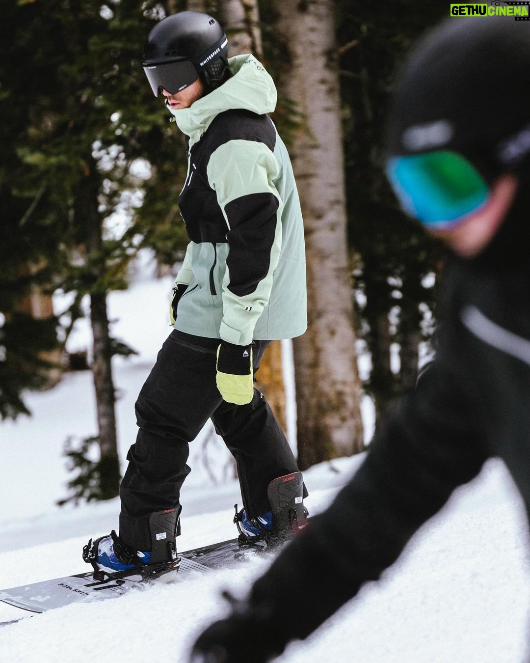 Michael Trevino Instagram - Epic way to start the season! ๐ค๐ผ๐ Thank you @shaunwhite & the entire @whitespace_____ crew for having me out this year. You guys brought a great group of people together, and I canโt wait to test out all this gear on the hill. ๐ธ : @mikedawsy & @_nickradford Aspen, Colorado