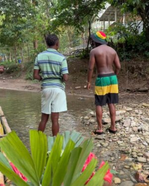 Micheal Ward Instagram - No place like home. Nothing like family 🇯🇲