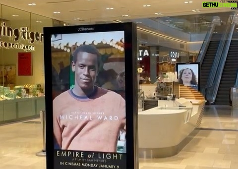 Micheal Ward Instagram - EMPIRE OF LIGHT…OUT NOW in cinemas across the UK 🇬🇧 Worked so hard on this film and I’m so proud of what we’ve accomplished. ‘Empire of Light’ has been careering changing for me and I can’t wait for you guys to watch this on the big screen 🙏🏾 United Kingdom