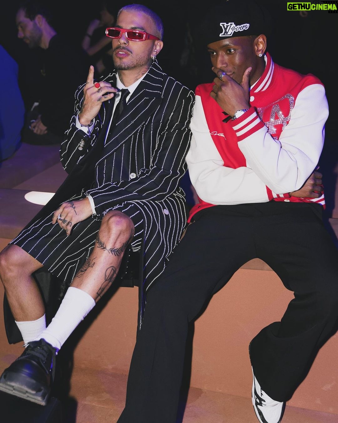 Micheal Ward Instagram - LVOVERS type night. Thanks for the the Parisian hospitality @louisvuitton. Paris, France