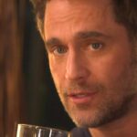 Michel Brown Instagram - #Publicidad Noches de citas que se hacen icónicas con una gran compañía y un trago de @johnniewalker.col Celebremos juntos estos momentos increíbles. #KeepWalking #MomentosBlack El exceso de alcohol es perjudicial para la salud. Prohíbase el expendio de bebidas embriagantes a menores de edad. Johnnie Walker 40% vol. alc.