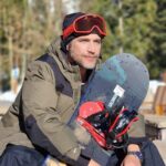 Michel Brown Instagram - Por una extraña razón,resulta que algunos meditamos en movimiento!!! @margaritamparra 🏂🏍️🏜️❄️