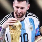Michel Brown Instagram - Gracias selección por esta alegría tan inmensa, dejaron la piel y ahí el resultado !!!!! Argentina campeona del mundo 🏆🏆🏆🏆🏆🏆🏆🏆🏆🏆🏆 Vamos argentina carajo !!!!!! #campeonesdelmundo #qatar#mundial#lajetallenadesonrisas