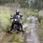 Michel Brown Instagram - De las mejores tardes muchos años!!! Primer día Off Road!!! #tremendoplan#motooffroad#Metraguétodoelbarro#enfriandoelmotorconunasoda @blackwolfmotosp