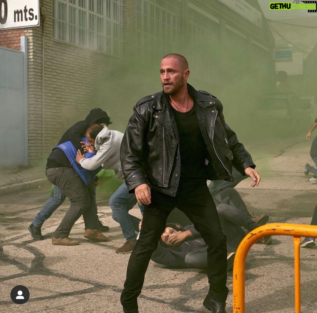 Michel Brown Instagram - PAROT Esta noche por TVE @onza.tv @la2_tve #Plaza #españa🇪🇸
