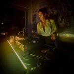 Michel Brown Instagram - Su alter ego en su mayor esplendor! 🤍🎶🤍🎶🤍🎶🤍🎶🤍🎶 @margaritamparra