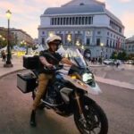 Michel Brown Instagram - Saliendo de Madrid ,camino tomar la carretera que más ganas tuve en la vida de hacer en dos ruedas……. Norte de españa de punta a punta,les iré contando people!!! Emi y @madridmotorent gracias por ayudarme a darle forma a este viaje. ⬆️ en 2 hs me organizaron el viaje de la vida !!! 👊🏍️💨 #moto#españa#cantabria#asturias