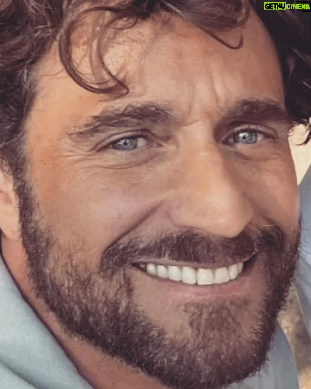 Michel Brown Instagram - A pocos días de terminar……. A algunos días de comenzar …. Feliz y agradecido !!! 🙏🎬🎥📺