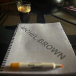 Michel Brown Instagram - Un aplauso a los guionistas!! ✍️👏🏻✍️👏🏻✍️👏🏻✍️👏🏻✍️👏🏻 Vámonos …………………….🎬