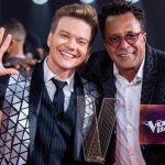 Michel Teló Instagram - Acredito no poder do @thevoicebrasil, de quantas pessoas que cantaram ali que mudaram significativamente a vida. Elas tiveram espaço, mostraram seus trabalhos para milhões de pessoas... Esse sempre foi o principal objetivo do The Voice, mostrar o quão nosso país tem gente talentosa. @thevoicebrasil é um programa que vai ficar sempre no meu coração, uma gratidão pra sempre por tudo que aprendi, todos os momentos que tive alegria de viver, de compartilhar com os colegas. É um ambiente de muito carinho, amor, respeito e com certeza vai fazer falta. Pra mim, fazer parte da história do The Voice Brasil realmente é muito especial! E bora que hoje tem FINAL da última temporada! Vamo que Vamo #TimeTelo ✌🏻 #finalthevoicebrasil #thevoicebrasil #timetelo