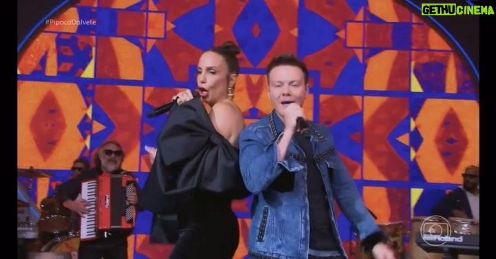 Michel Teló Instagram - Um fuzuê com minha cumadi @ivetesangalo ! Eh sempre muito especial!